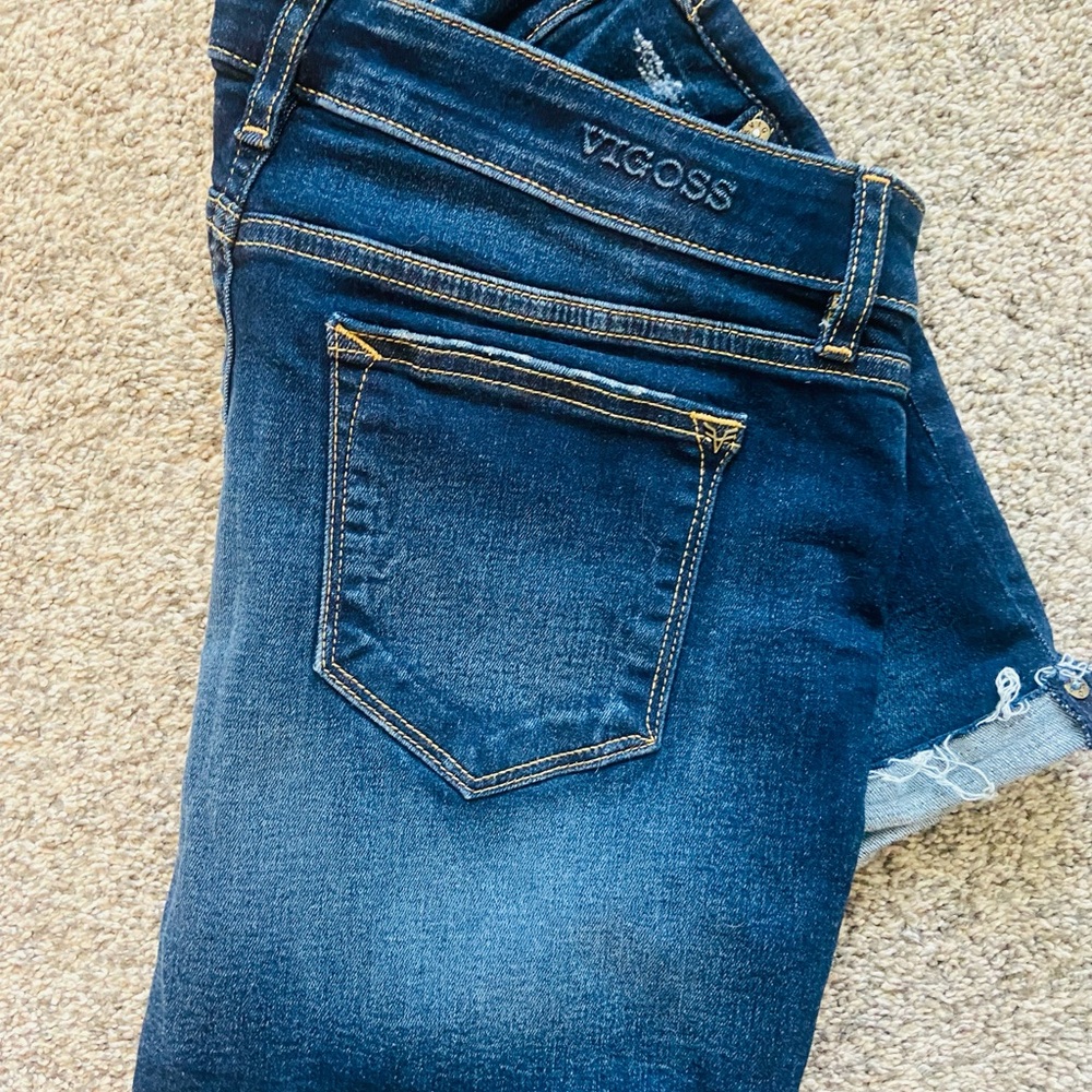 Vigoss Distressed Classic Fit Shorts- Look New.